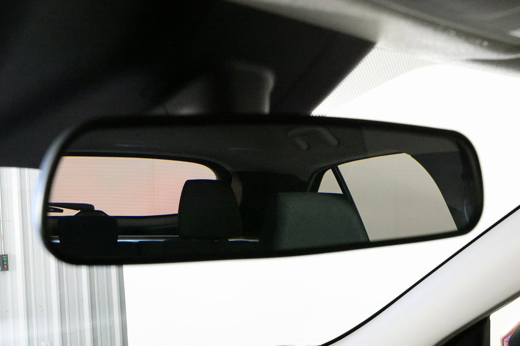 Used 2025 Mitsubishi Eclipse Cross ES image 23