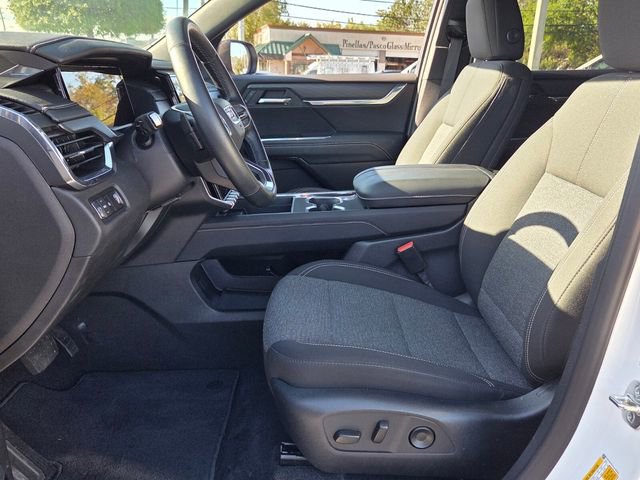 Used 2025 GMC Acadia Elevation FWD image 10