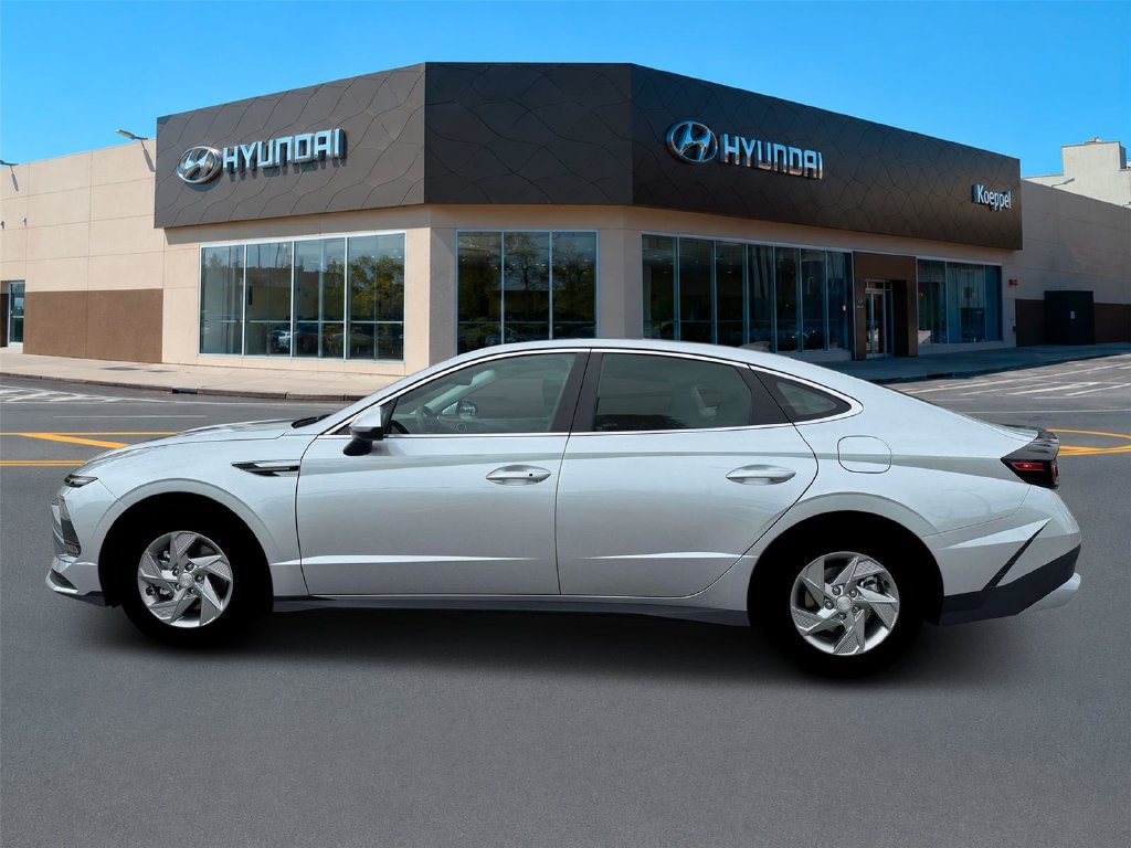 New 2026 Hyundai Sonata SE FWD image 3