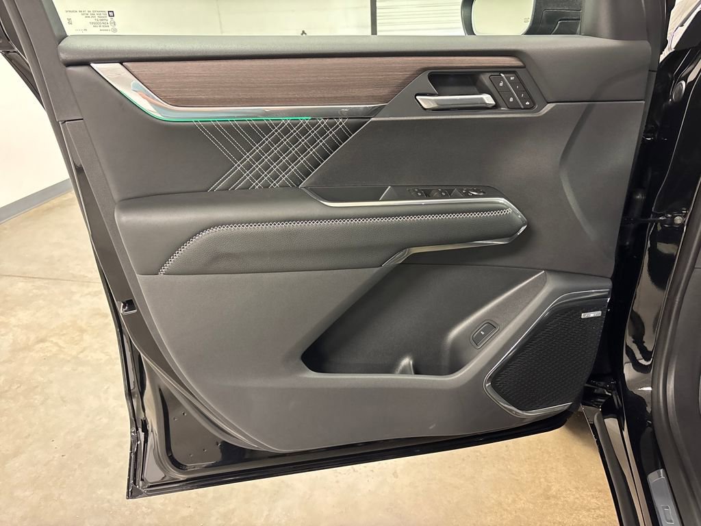 New 2026 GMC Acadia Denali w/ Super Cruise Package image 21