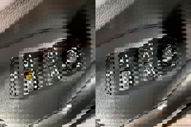 Used 2025 Volkswagen Jetta SE image 39