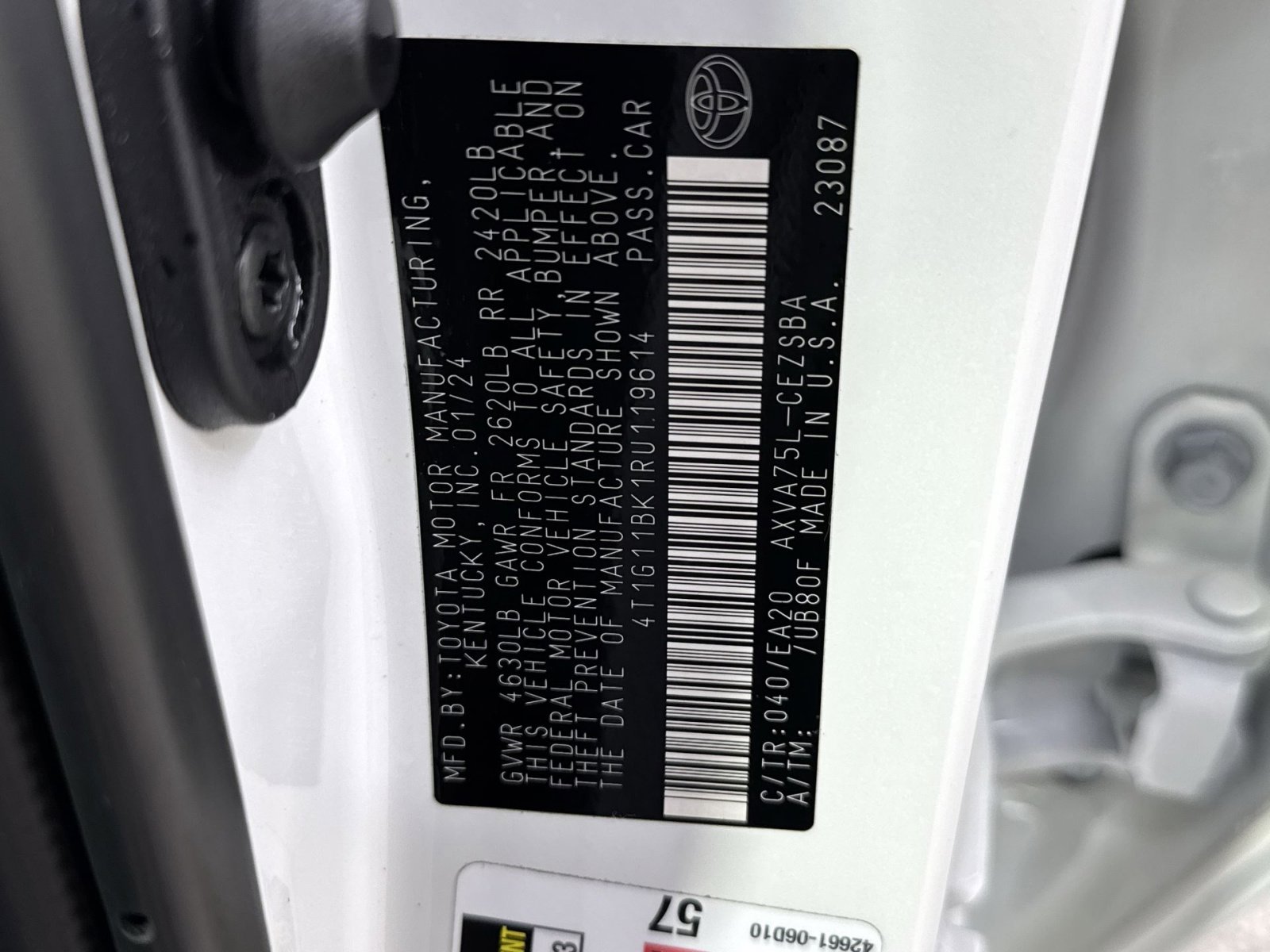 Used 2024 Toyota Camry SE w/ Cold Weather Package image 32