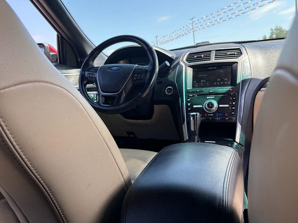 Used 2016 Ford Explorer Limited AWD/4WD image 25