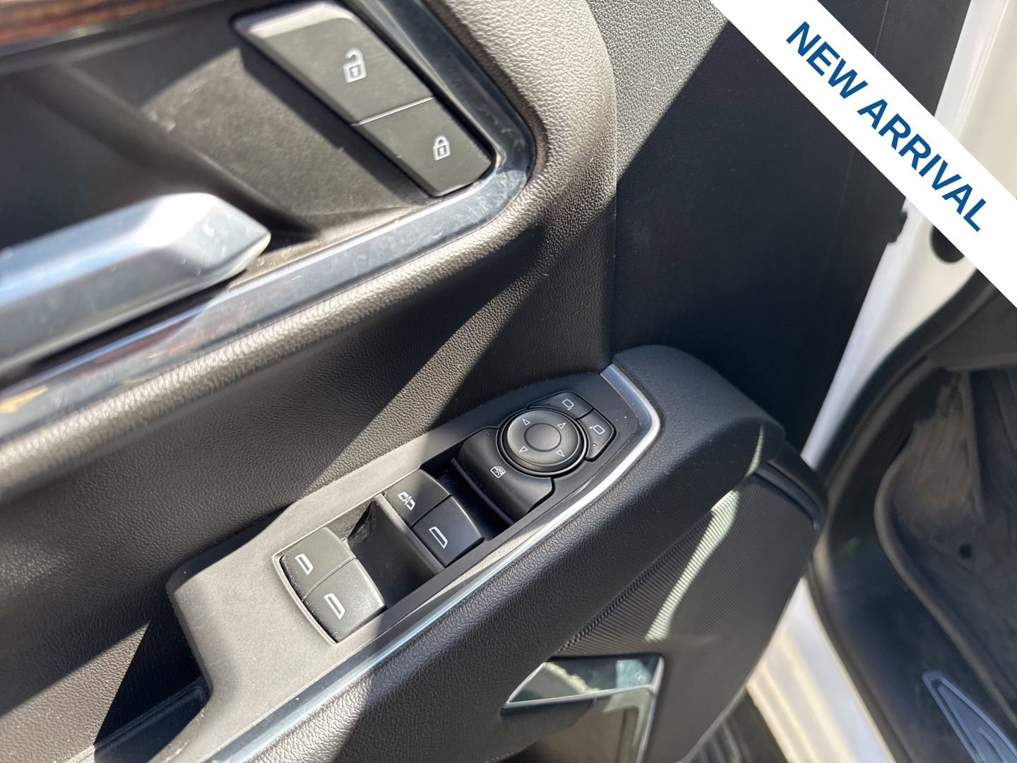 Used 2023 GMC Sierra 1500 SLE image 18