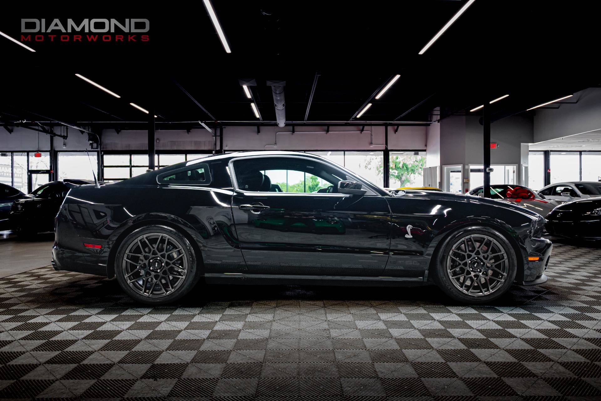 Used 2013 Ford Mustang Shelby GT500 RWD image 25