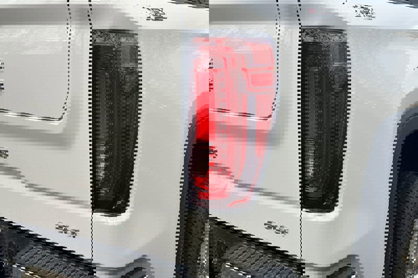 Used 2020 GMC Sierra 1500 SLT w/ SLT Premium Plus Package image 10