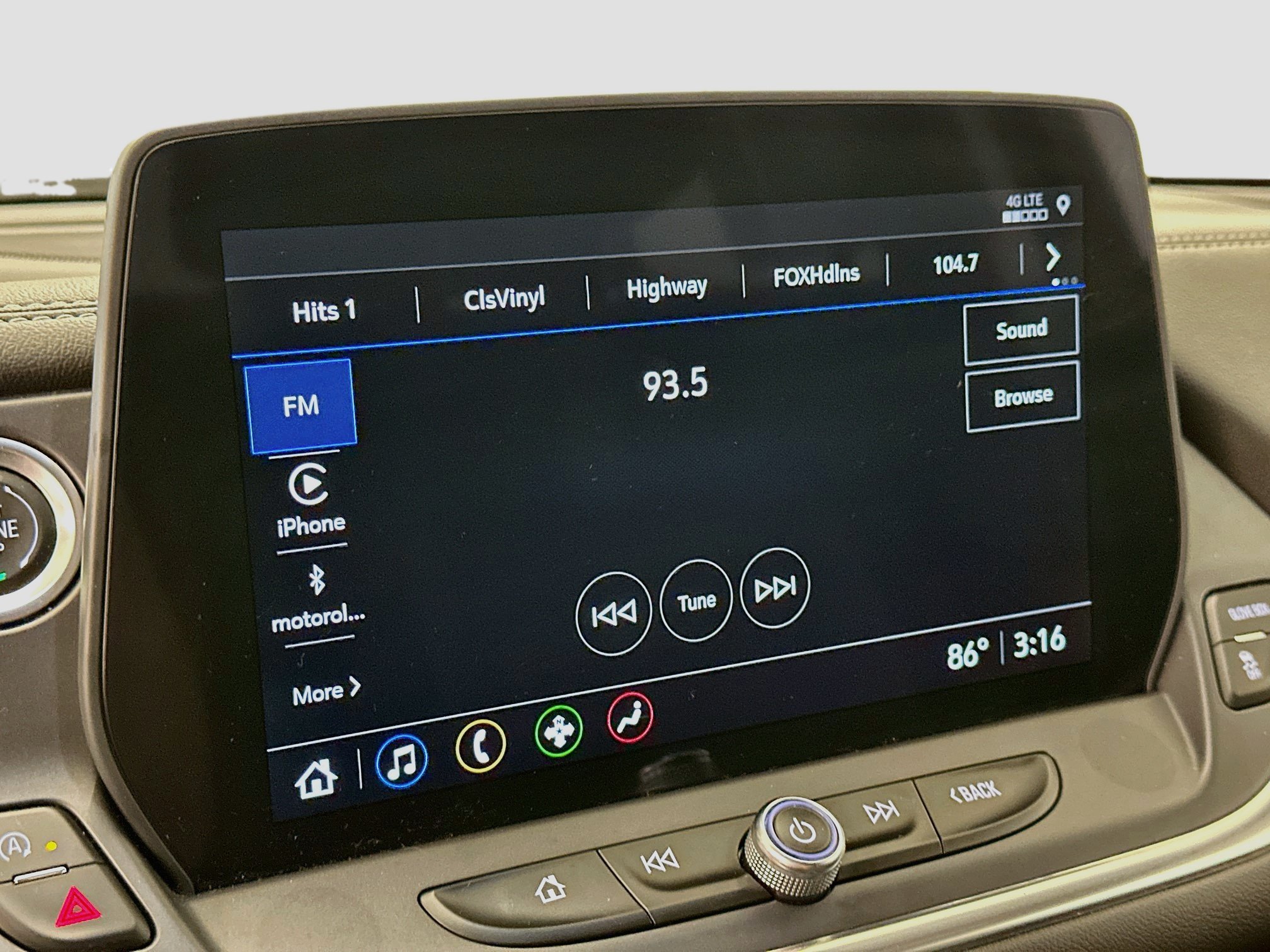 Used 2025 Chevrolet Blazer LT AWD/4WD image 21