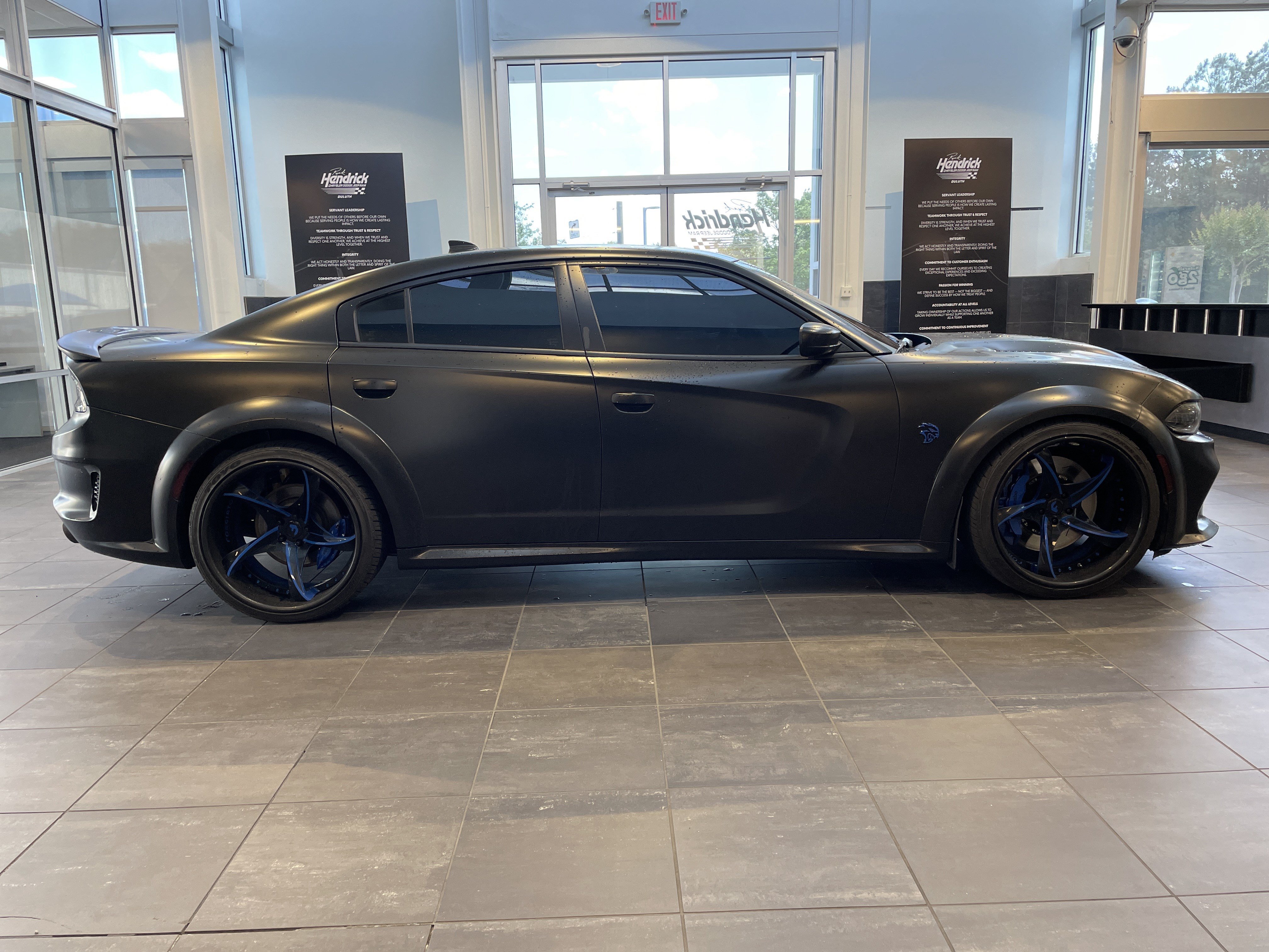 Used 2021 Dodge Charger SRT Hellcat RWD image 14