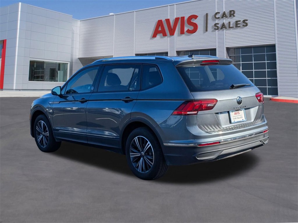 Used 2024 Volkswagen Tiguan SE image 3
