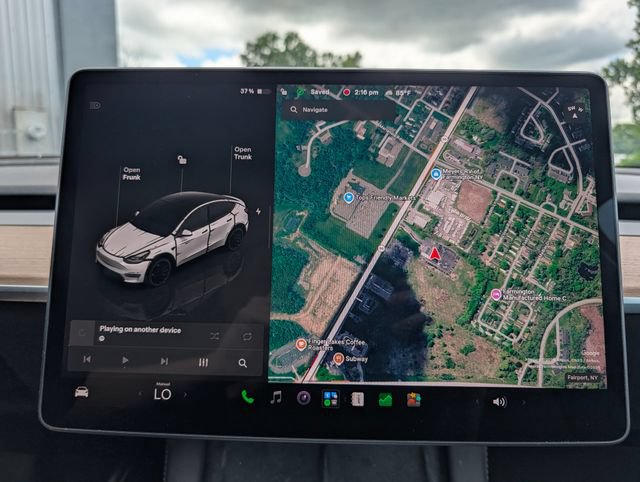 Used 2023 Tesla Model Y Performance AWD/4WD image 21