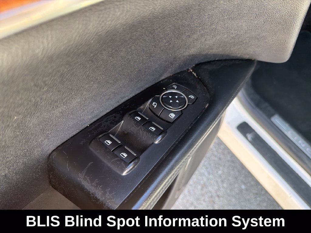 Used 2018 Lincoln MKX Select w/ Select Plus Package FWD image 16