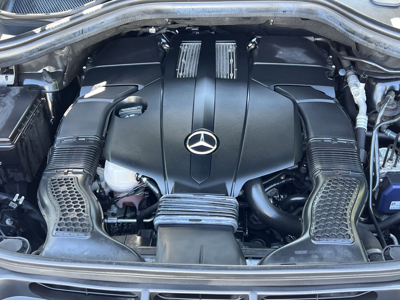 Used 2017 Mercedes-Benz GLS 450 4MATIC image 35
