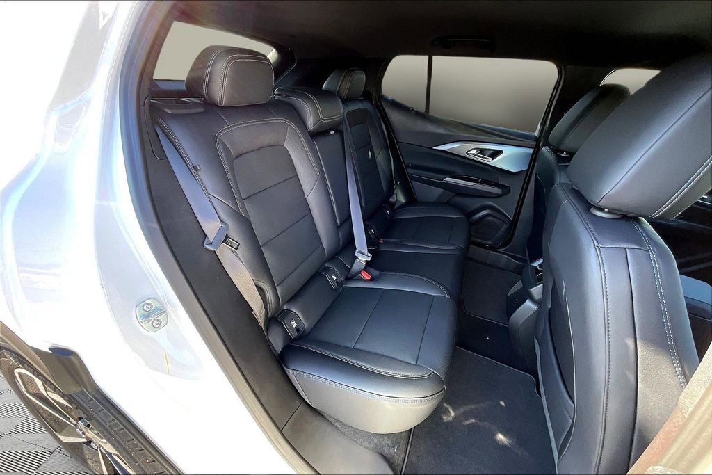 New 2026 Chevrolet Equinox EV LT w/ LPO, All-Weather Mat Package AWD/4WD image 12