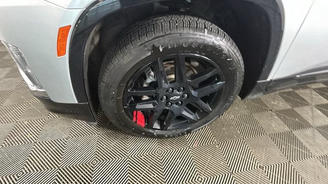 Used 2022 Chevrolet Traverse Premier w/ Redline Edition AWD/4WD image 9