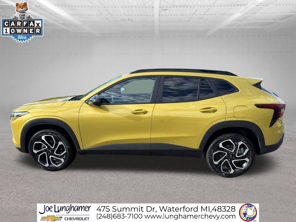 Certified 2025 Chevrolet Trax RS w/ Driver Confidence Package FWD image 7