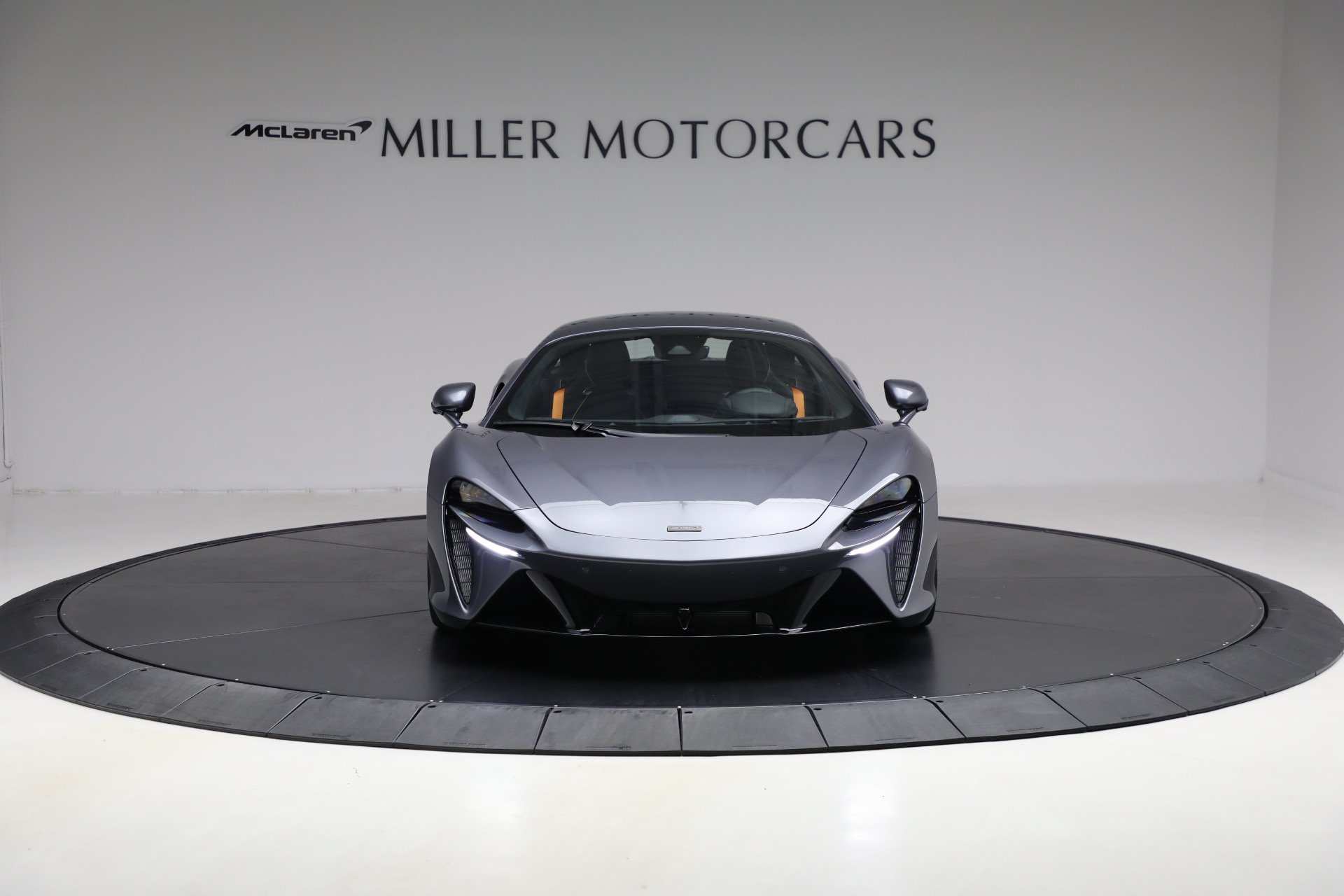 New 2025 McLaren Artura RWD image 12