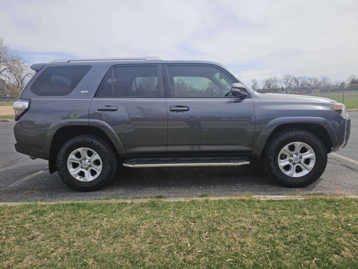 Used 2016 Toyota 4Runner SR5 Premium RWD image 6