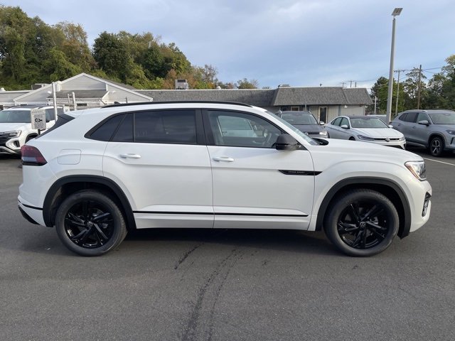 New 2026 Volkswagen Atlas Cross Sport SEL R-Line image 6