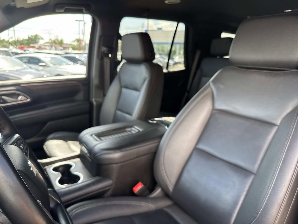 Used 2024 Chevrolet Tahoe LT RWD image 17