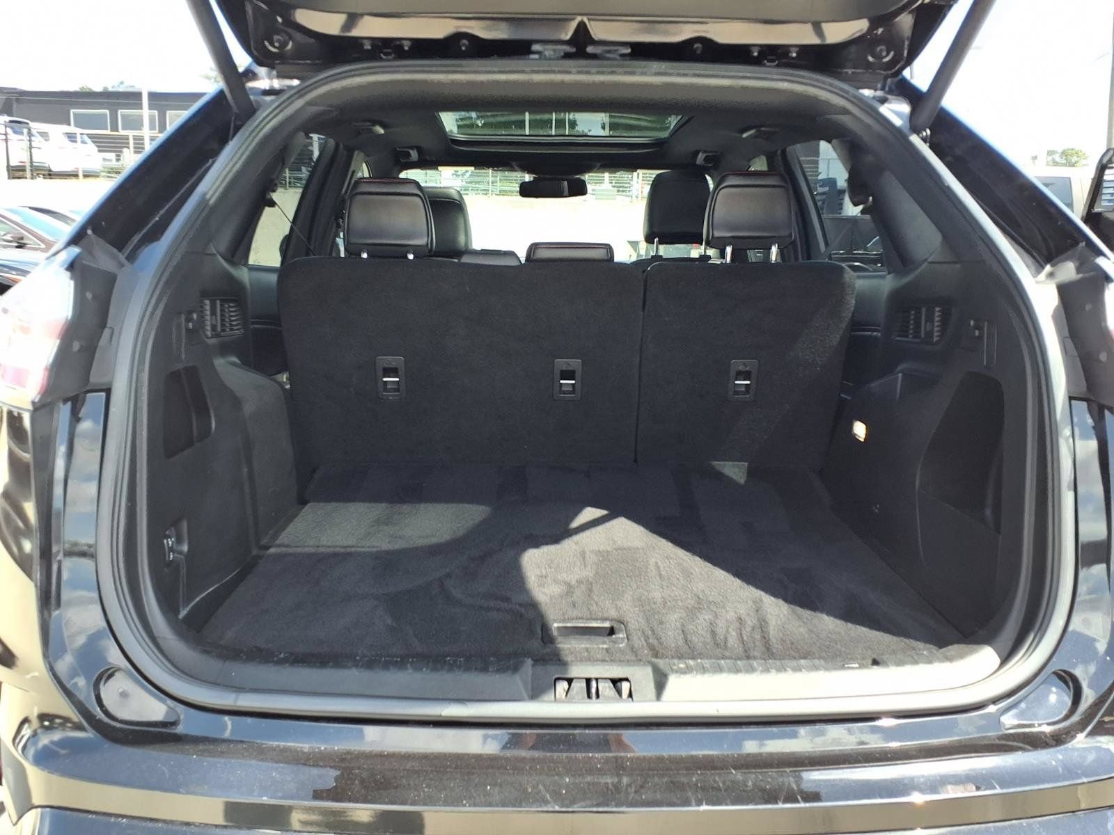 Used 2023 Ford Edge ST-Line AWD/4WD image 8