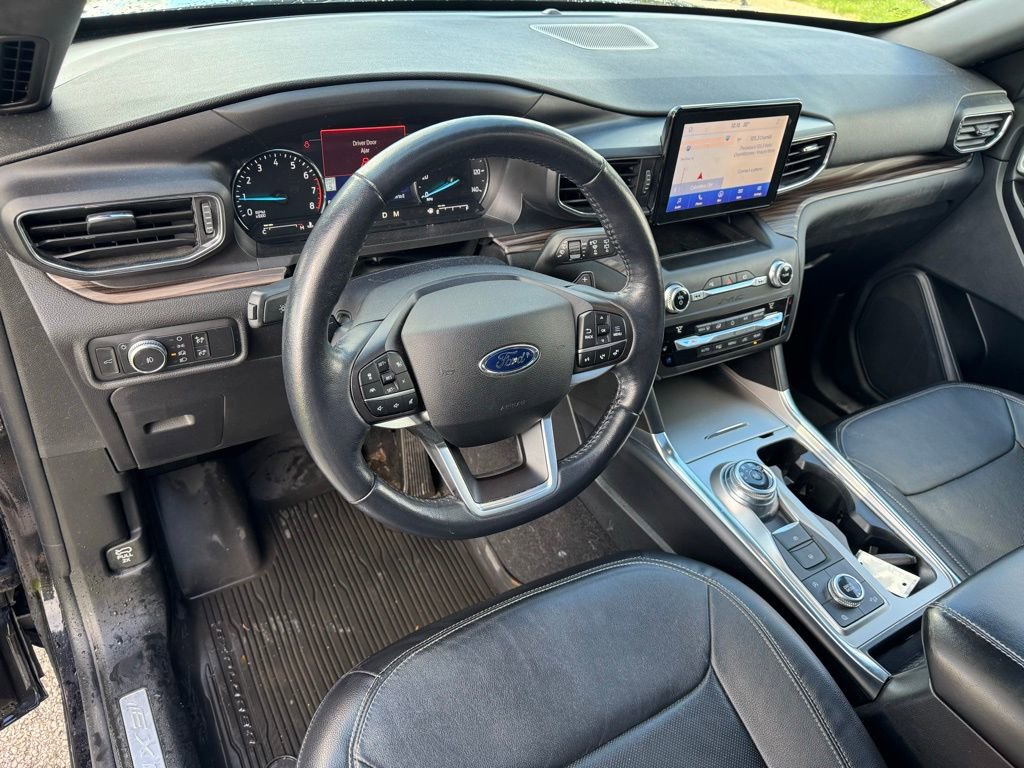 Used 2020 Ford Explorer Limited w/ Class III Trailer Tow Package image 23