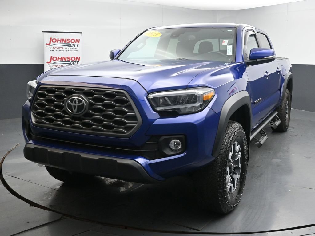 Used 2023 Toyota Tacoma TRD Off-Road w/ Technology Package image 4
