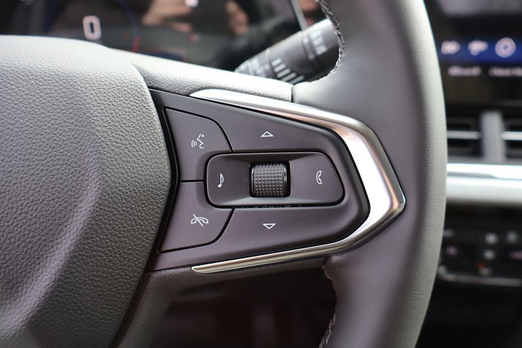 New 2026 Chevrolet Trax LT image 12