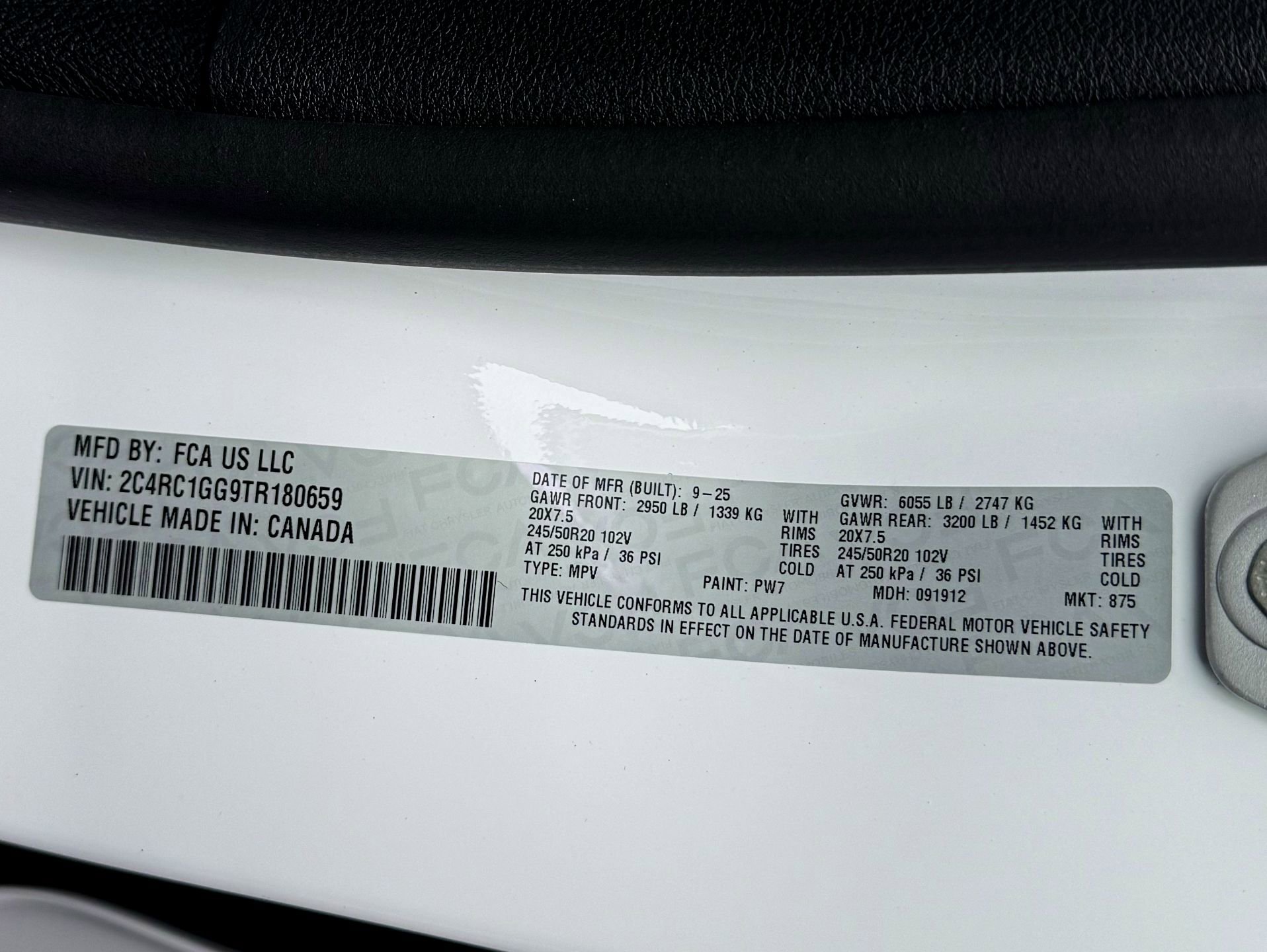 New 2026 Chrysler Pacifica Limited image 37