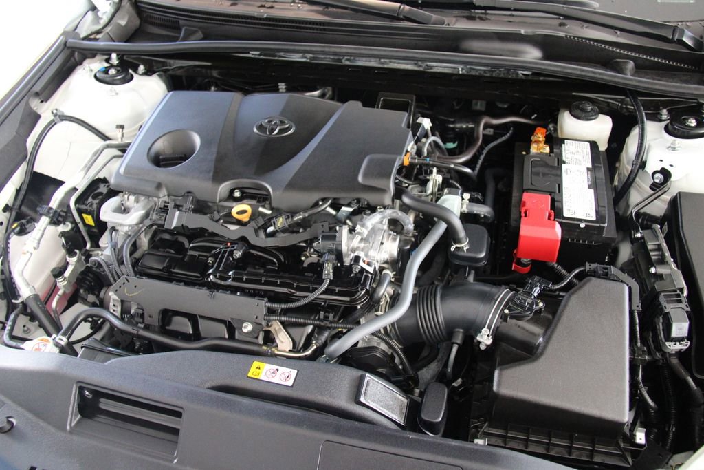 Used 2024 Toyota Camry SE image 31