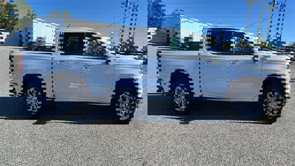 New 2026 Chevrolet Silverado 1500 LTZ w/ LTZ Premium Package image 4