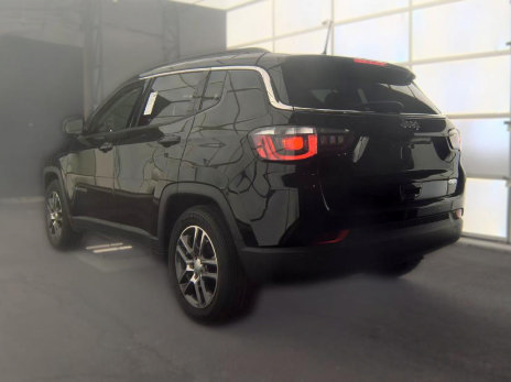 Used 2020 Jeep Compass Latitude FWD image 5