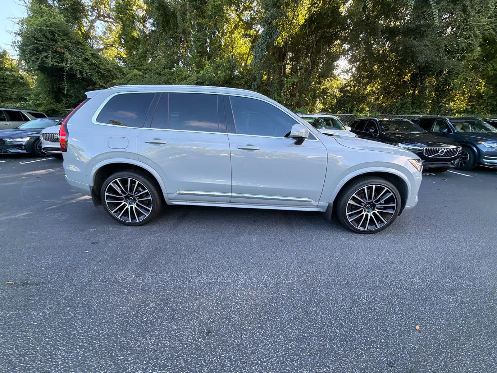 Used 2025 Volvo XC90 B6 Plus AWD/4WD image 16