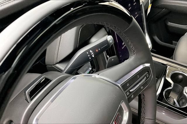 New 2026 GMC Yukon Elevation w/ Elevation Premium Package AWD/4WD image 9