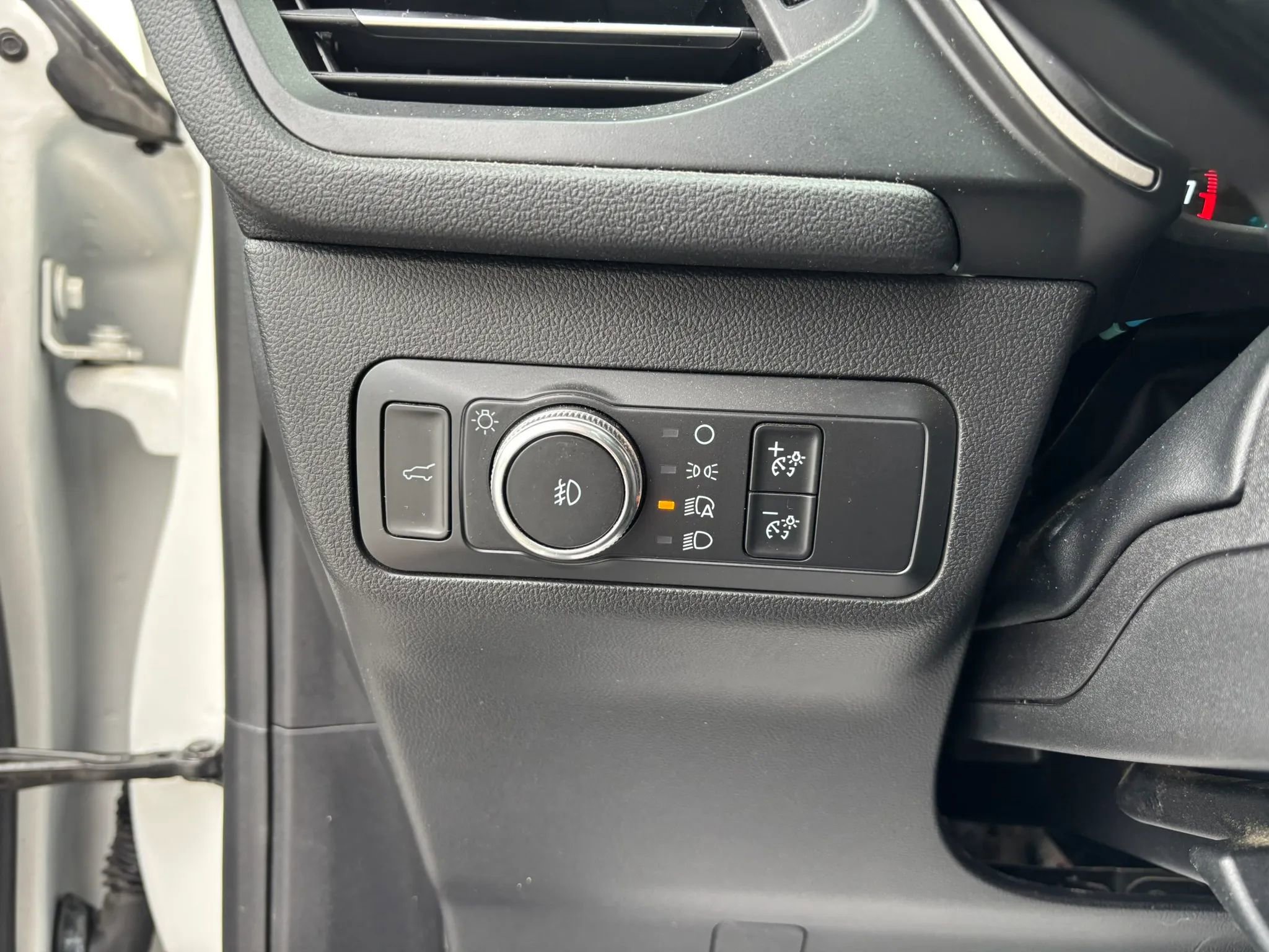 Used 2020 Ford Escape SEL AWD/4WD image 20