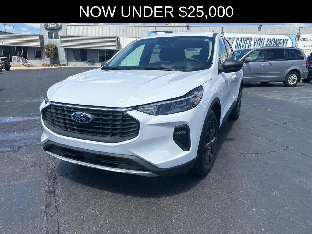 Used 2024 Ford Escape Active FWD image 2