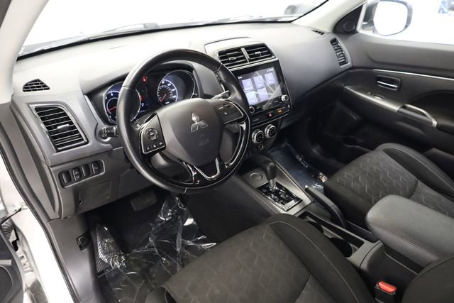 Used 2020 Mitsubishi Outlander Sport SE FWD image 12