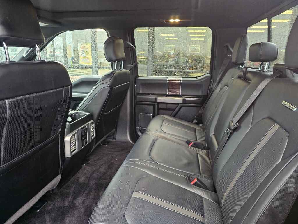 Used 2016 Ford F150 Platinum w/ Equipment Group 701A Luxury AWD/4WD image 13