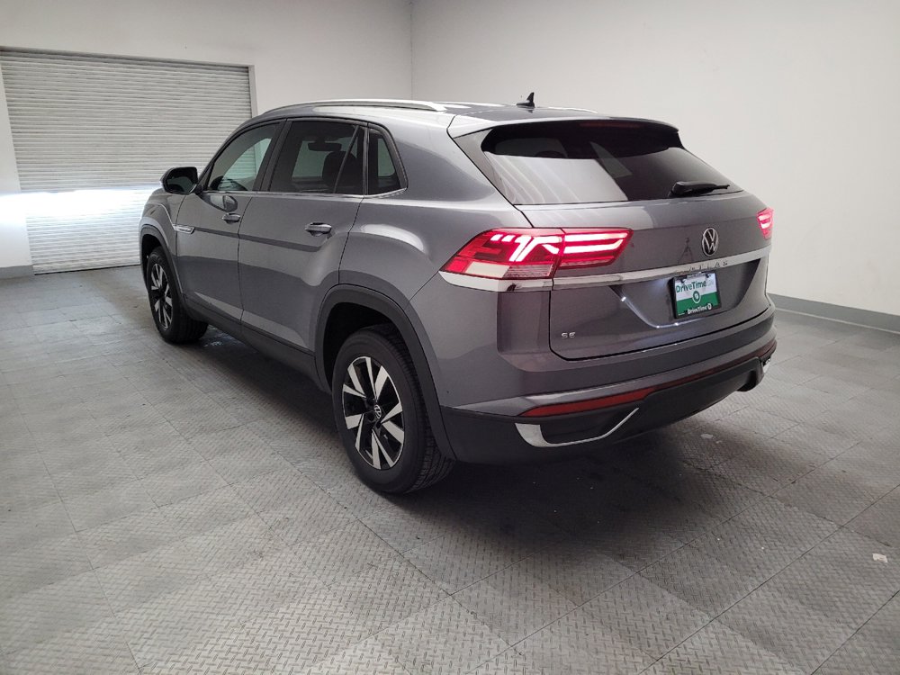 Used 2023 Volkswagen Atlas Cross Sport SE FWD image 5