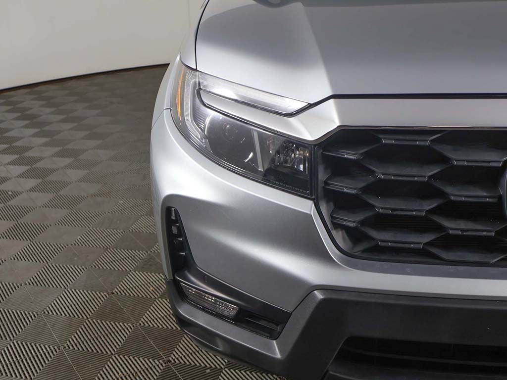 Used 2023 Honda Passport EX-L image 14