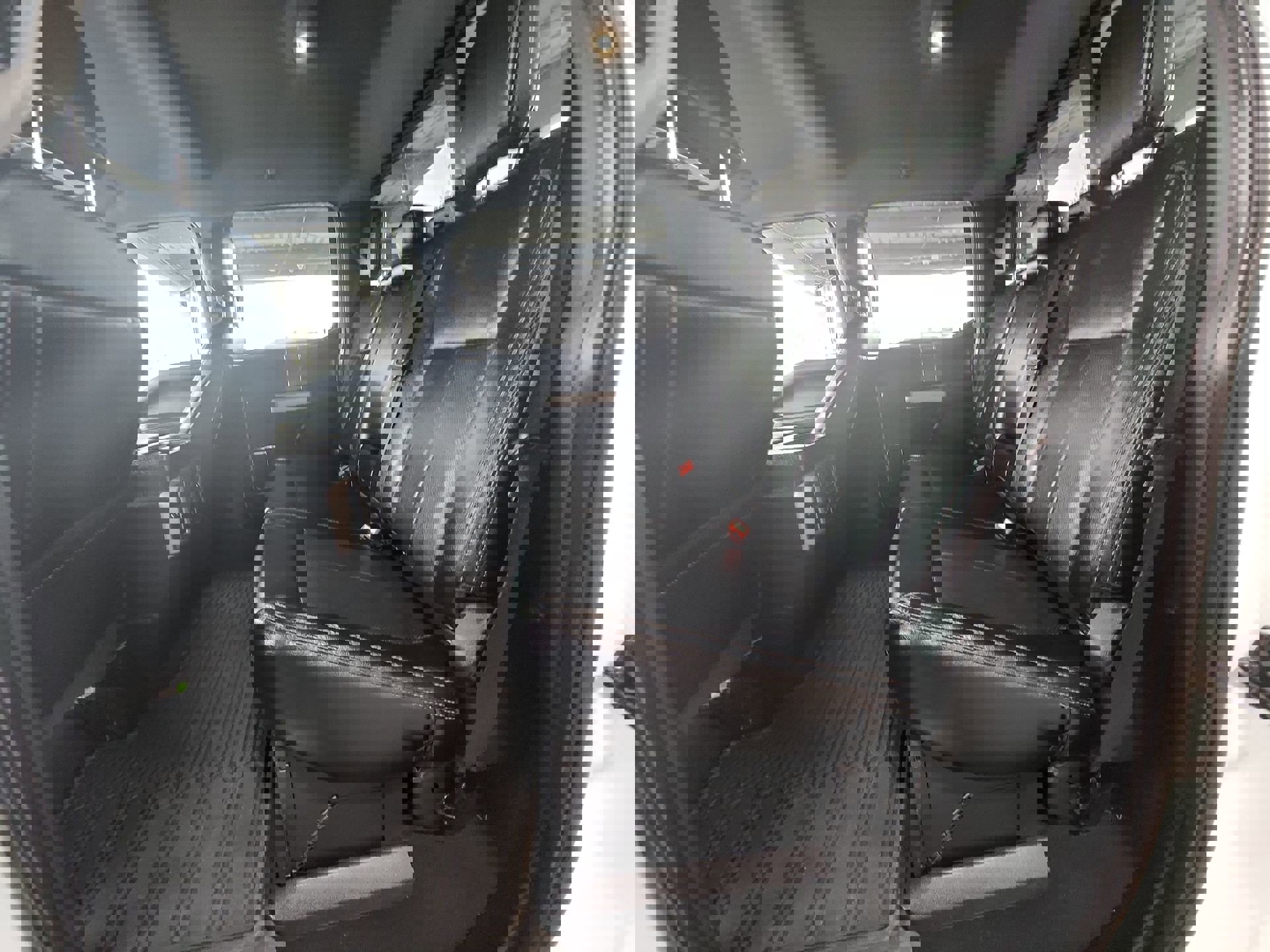 Used 2021 Ford F250 Lariat w/ Tremor Off-Road Package image 24