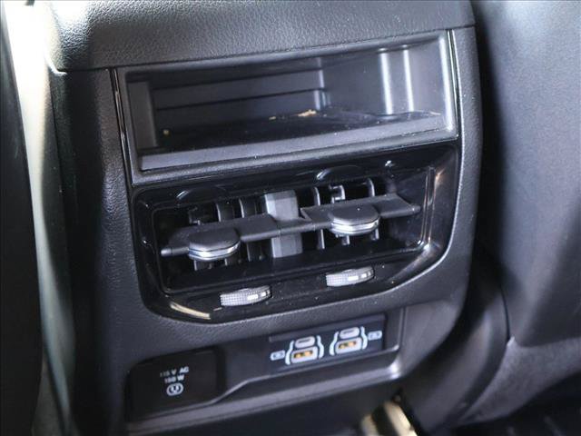 Used 2024 Jeep Grand Cherokee Altitude AWD/4WD image 23
