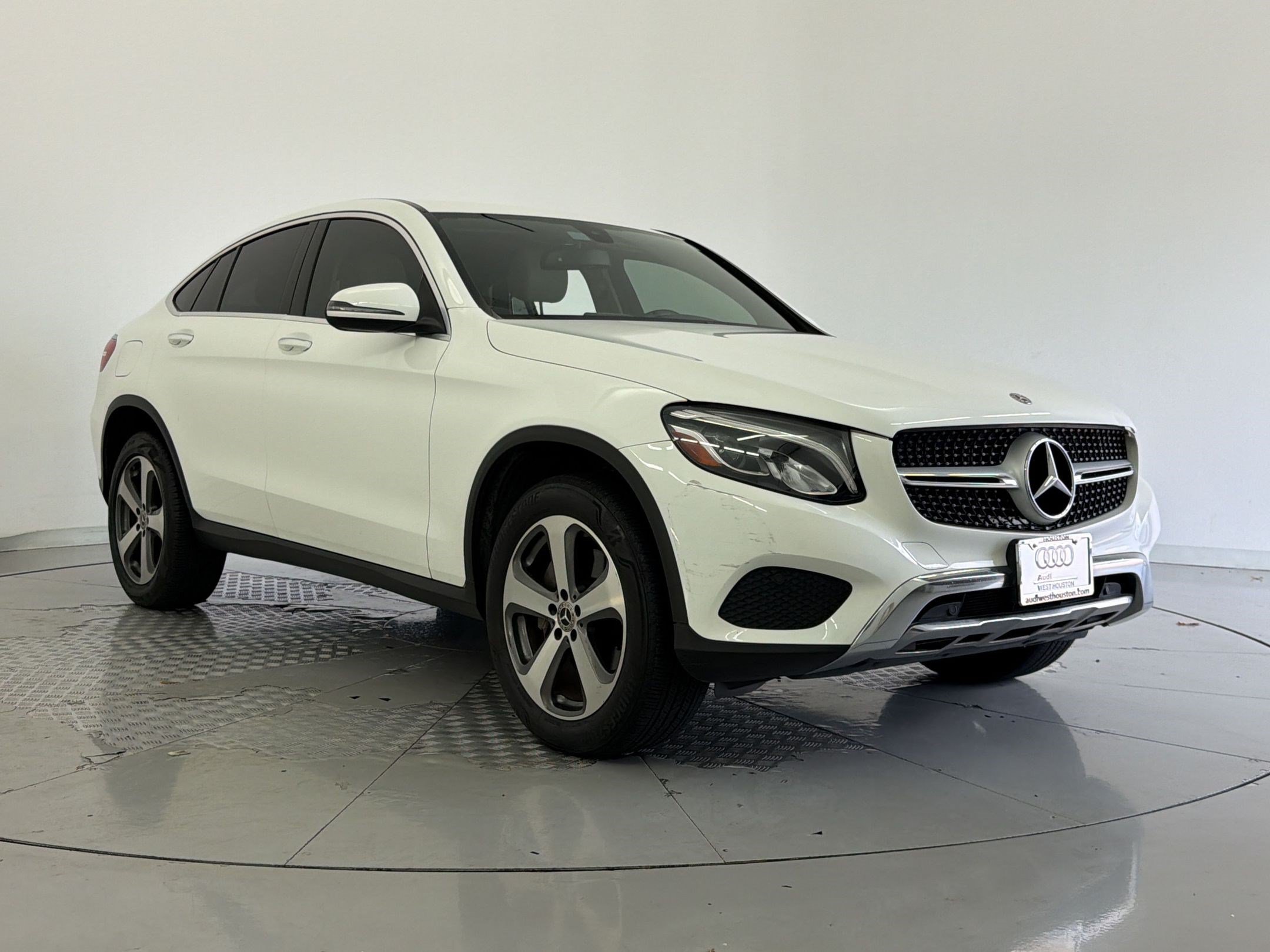 Used 2018 Mercedes-Benz GLC 300 4MATIC Coupe image 7