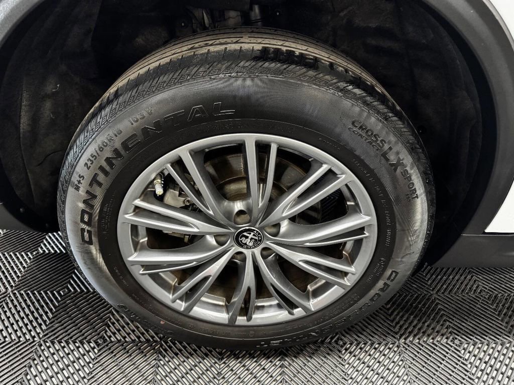 Used 2023 Alfa Romeo Stelvio Sprint image 19