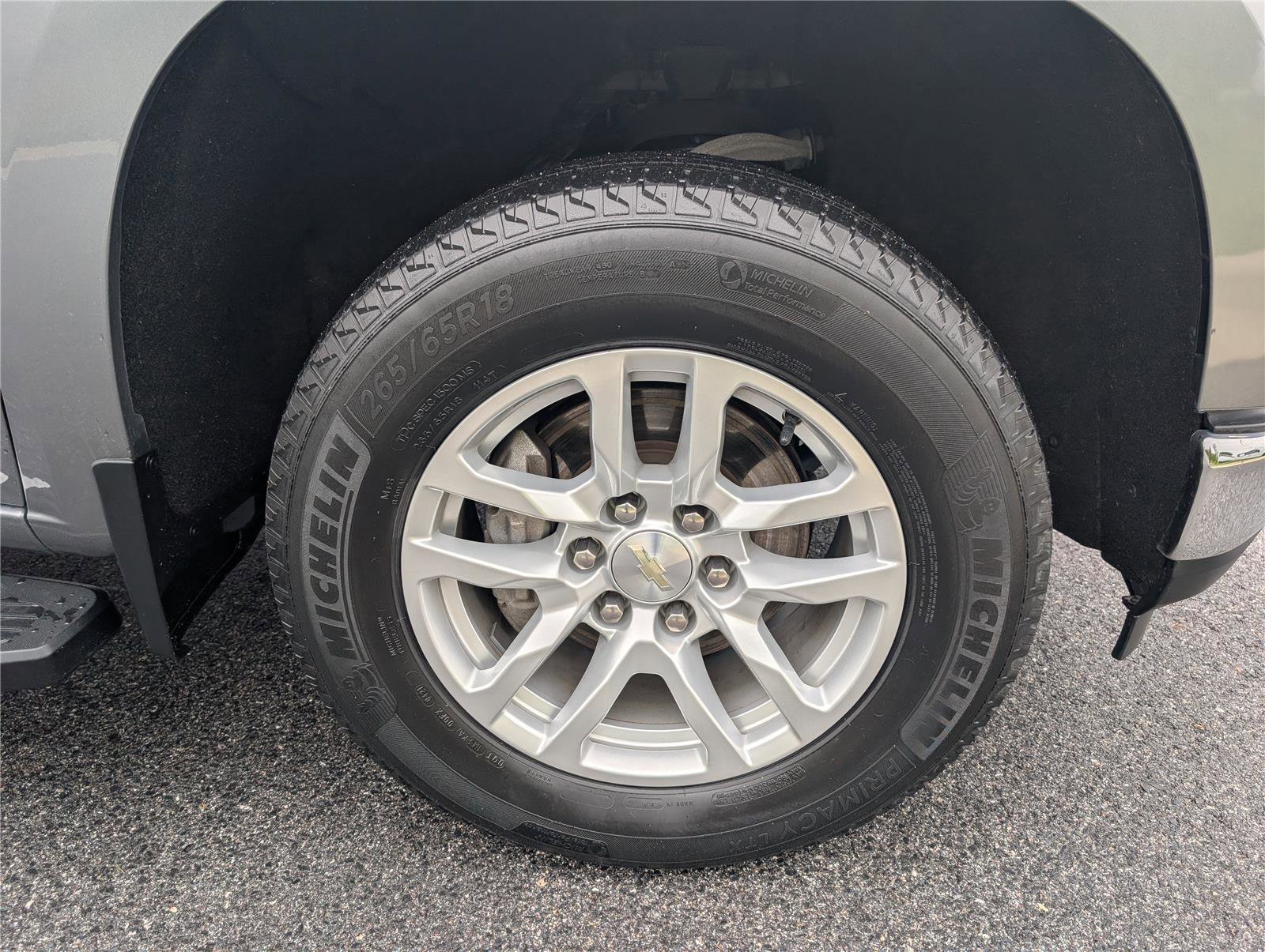 Used 2021 Chevrolet Silverado 1500 LT w/ Convenience Package II AWD/4WD image 9
