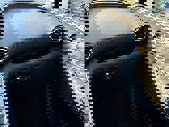 Used 2021 Hyundai Santa Fe SEL image 16