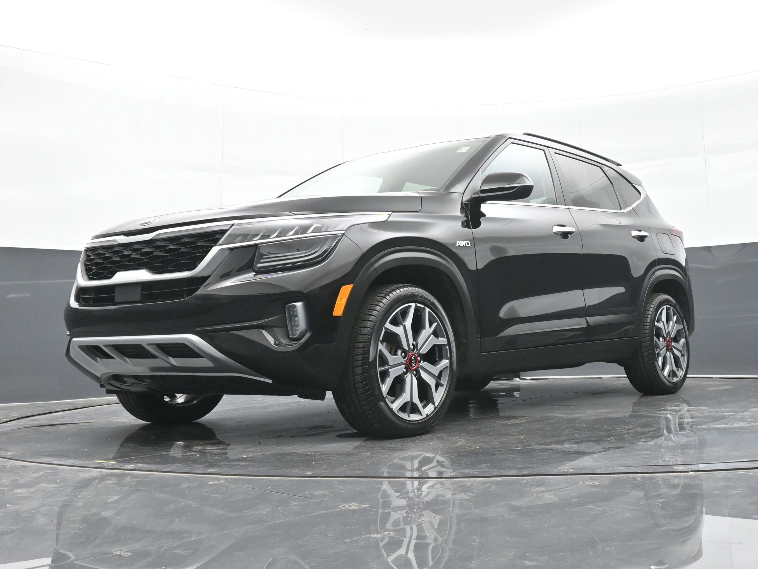 Used 2021 Kia Seltos SX image 39