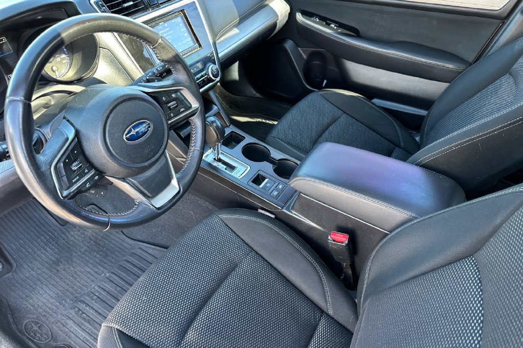 Used 2018 Subaru Outback 2.5i Premium AWD/4WD image 12