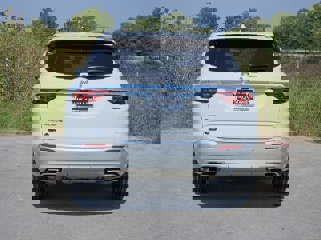 Used 2024 Buick Enclave Premium image 6