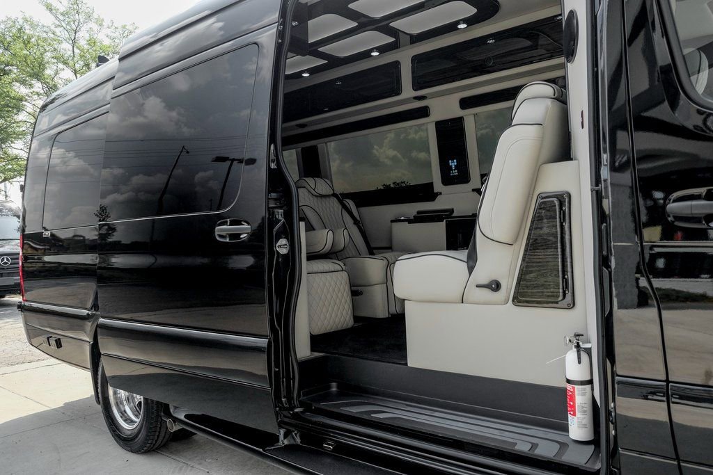 New 2024 Mercedes-Benz Sprinter 3500 image 2