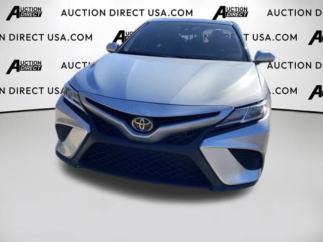 Used 2020 Toyota Camry SE image 10